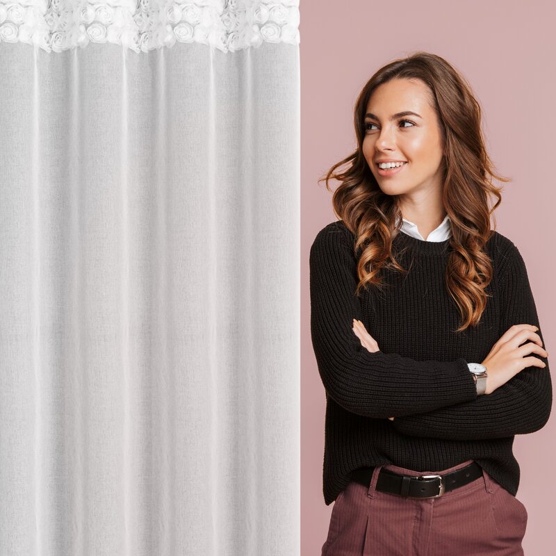 Firana gotowa Rosalie biała 140 X 250 cm – delikatnie rozprasza światło