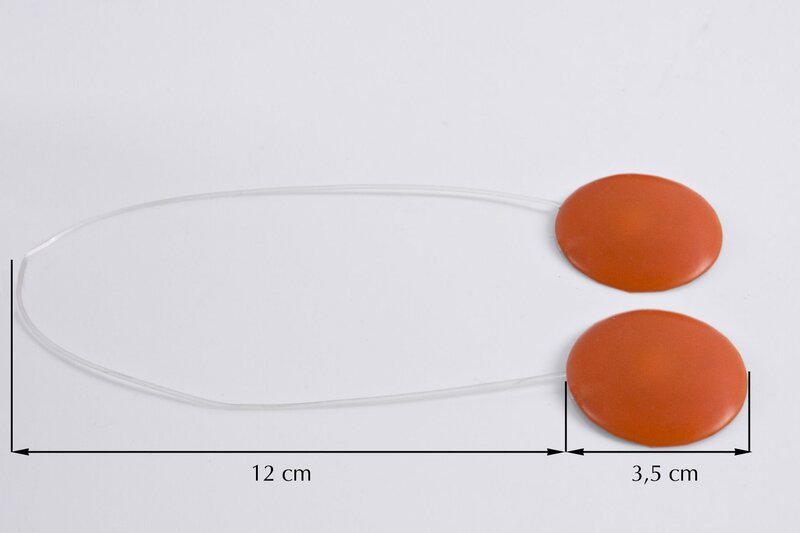 Upinacz dekoracyjny z magnesem czerwony 12 cm – subtelne upięcie firan
