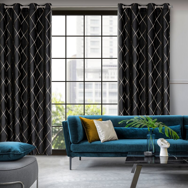Zasłona gotowa Pierre Cardin Margo czarna 140 X 250 cm – z aksamitnego welwetu