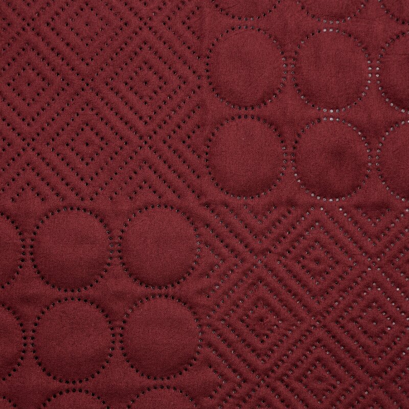 Narzuta microfibra bordowa 170 x 210 cm – ciepła i stylowa