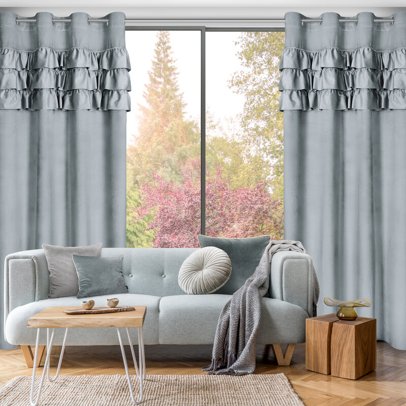 Zasłona gotowa srebrna 140 x 250 cm – dodaje przytulności