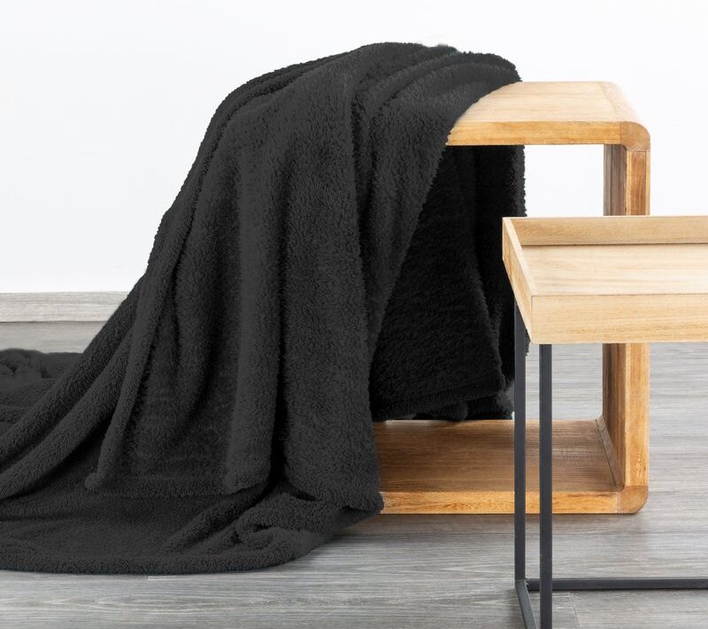 Koc flanelowy D91 LORI czarny 170 x 210 cm – ciepły i miękki