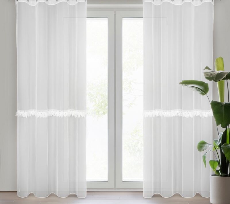 Firana gotowa Sylvi biała 140 x 260 cm – rozprasza światło