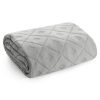 Narzuta Alara6 srebrna 200 x 220 cm – dodaje blasku sypialni