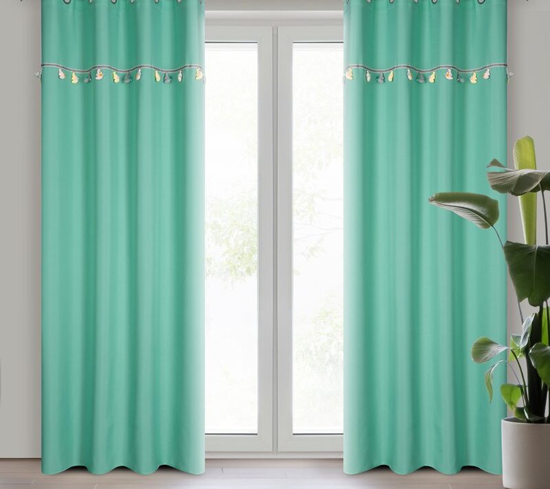 Zasłona gotowa do pokoju dziecka miętowa 140 x 250 cm – zapewnia zaciemnienie