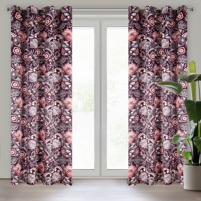 Zasłona gotowa Mirei burgundowa 140 x 250 cm – zaciemnia pomieszczenie