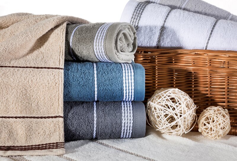 Ręcznik Mira kremowy 50 x 90 cm – miękki i chłonny