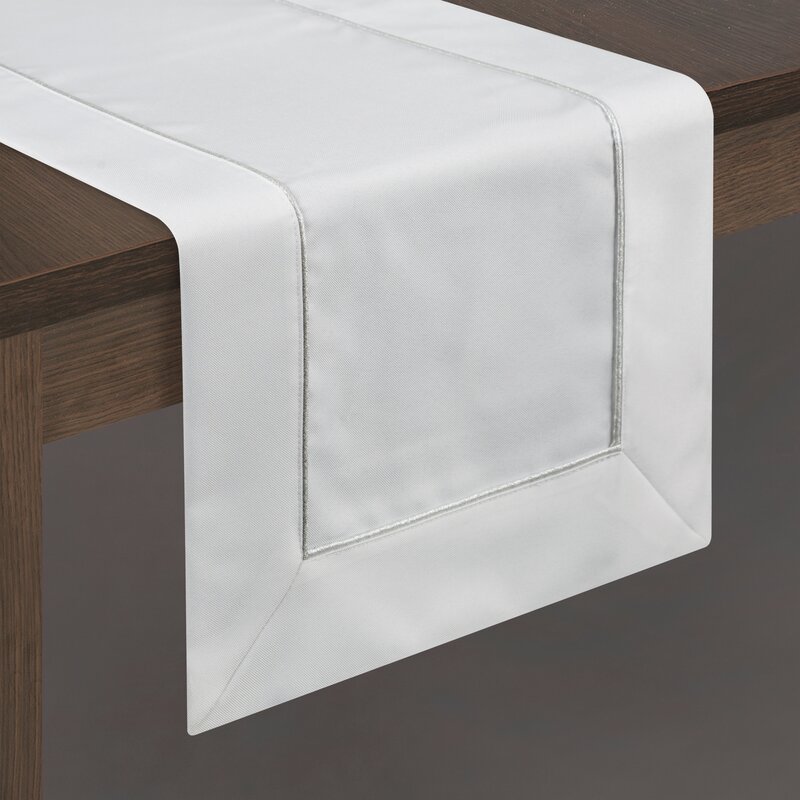 Bieżnik Madele biały 40 x 180 cm – subtelna dekoracja stołu