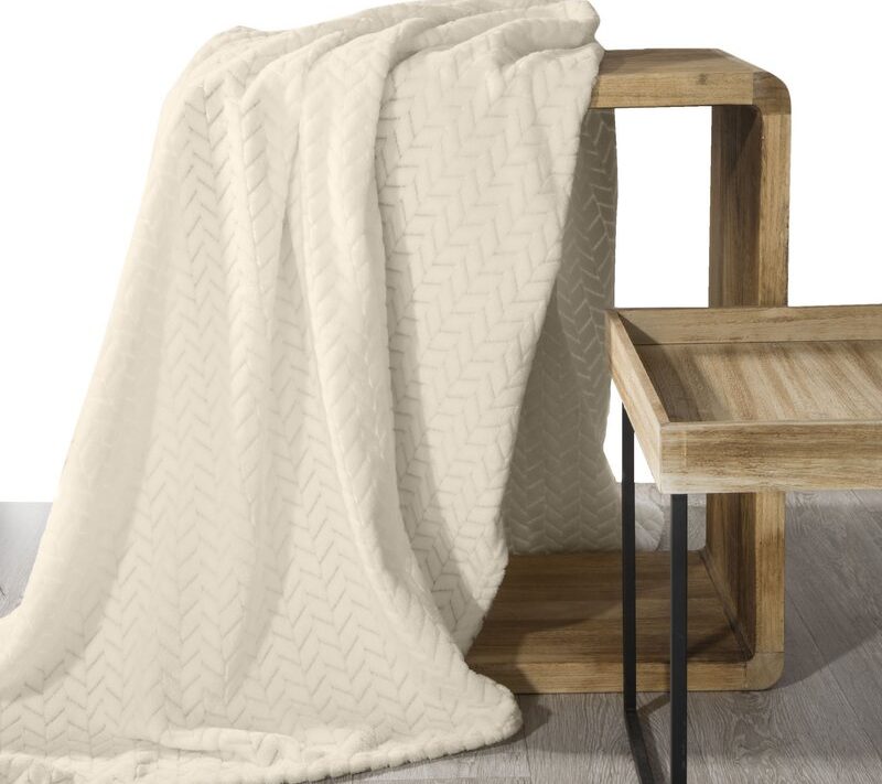 Koc flanelowy Cindy beżowy 200 x 220 cm – otula ciepłem
