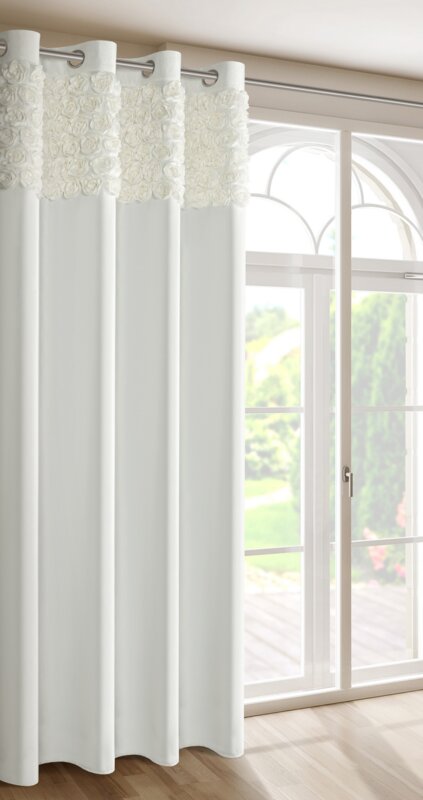 Zasłona gotowa Roses 13 Eva Minge kremowa 140 X 250 cm – z romantycznym wzorem