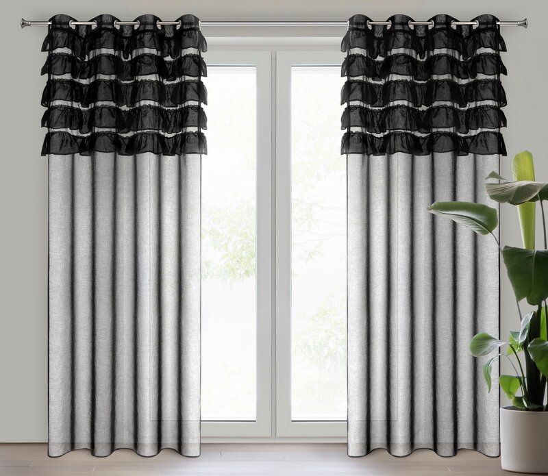 Zasłona gotowa Aura czarna 140 x 250 cm – dodaje lekkości