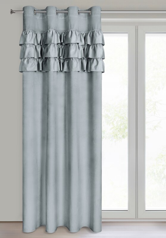 Zasłona gotowa srebrna 140 x 250 cm – dodaje przytulności