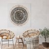 Obraz ręcznie malowany mandala beżowy 60 X 60 cm – z dekoracyjnym frędzlem