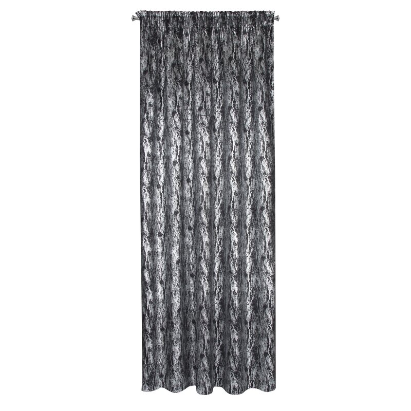 Zasłona gotowa Elise czarna 140 x 270 cm – zaciemnienie i styl