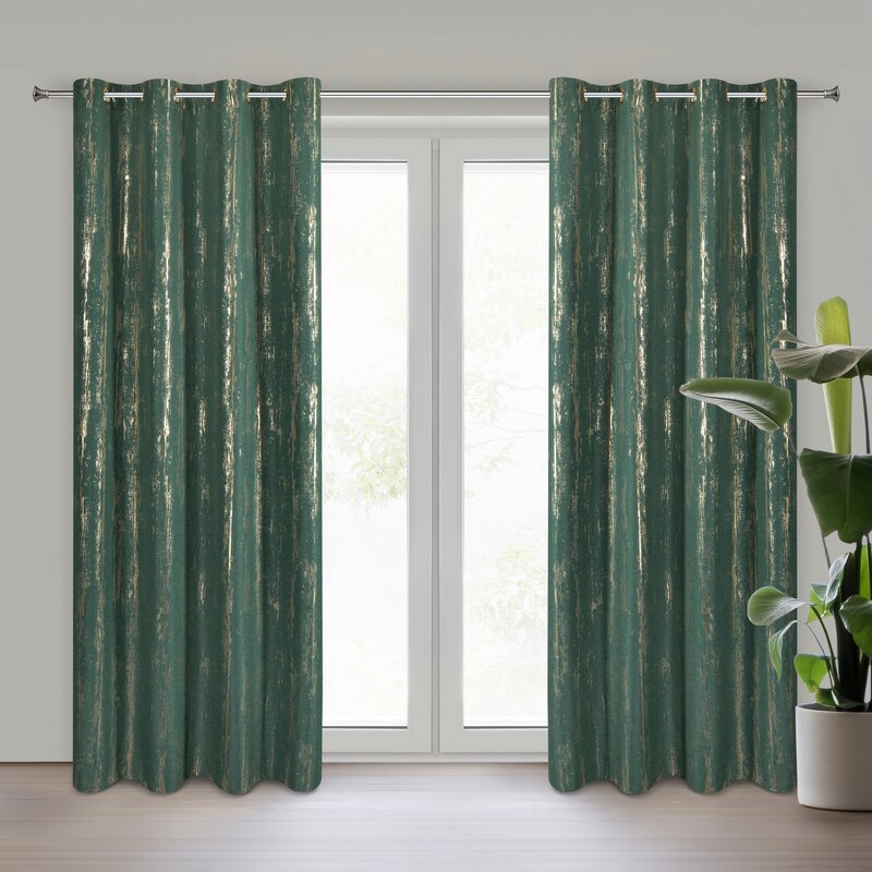 Zasłona gotowa Libi zielona 140 x 250 cm – wprowadza blask