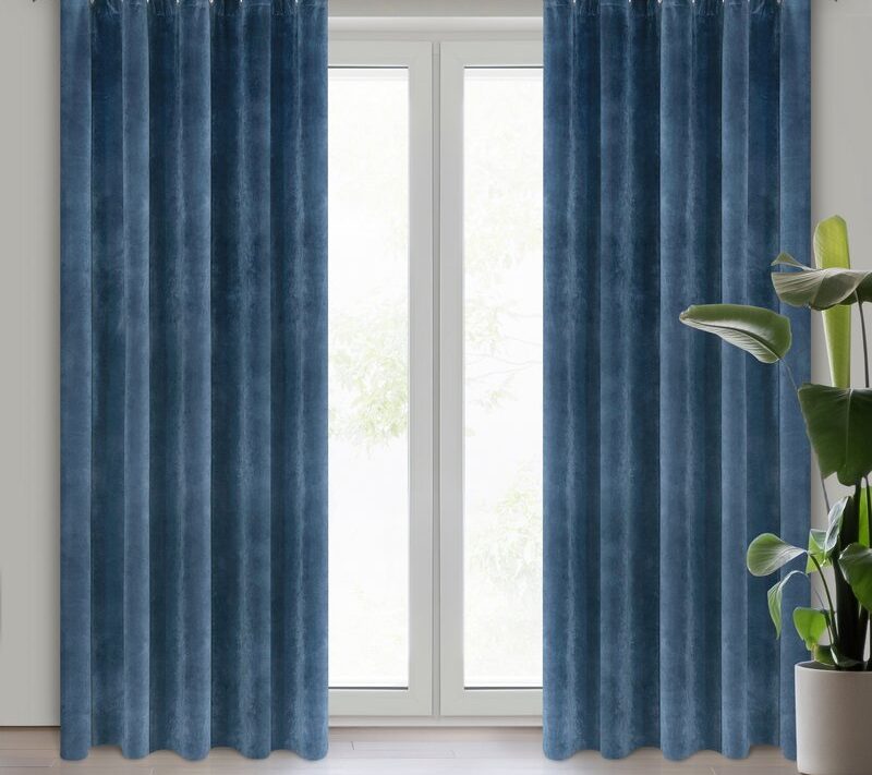Zasłona gotowa Villa granatowa 140 x 250 cm – zaciemnia pomieszczenie