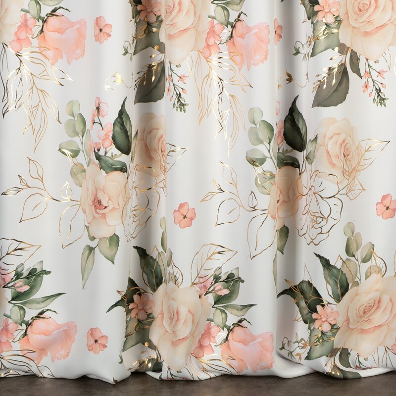 Zasłona gotowa Dimout Rose biała 135 X 270 CM – zapewnia prywatność