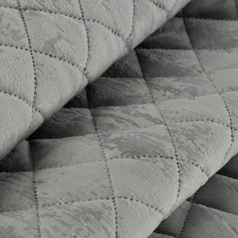 Narzuta velvet srebrna 170 x 210 cm – doda blasku sypialni