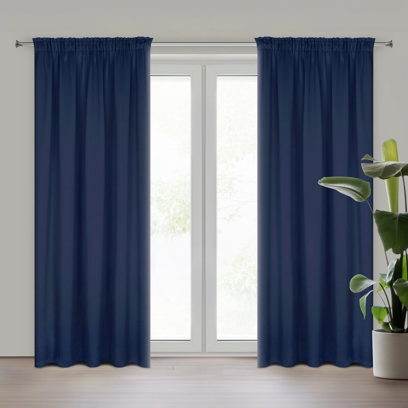 Zasłona gotowa Logan granatowa 135 x 270 cm – zaciemnia wnętrze