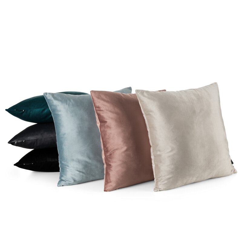 Poszewka velvet Madie 2 czarna 45 x 45 cm – doda szyku wnętrzu