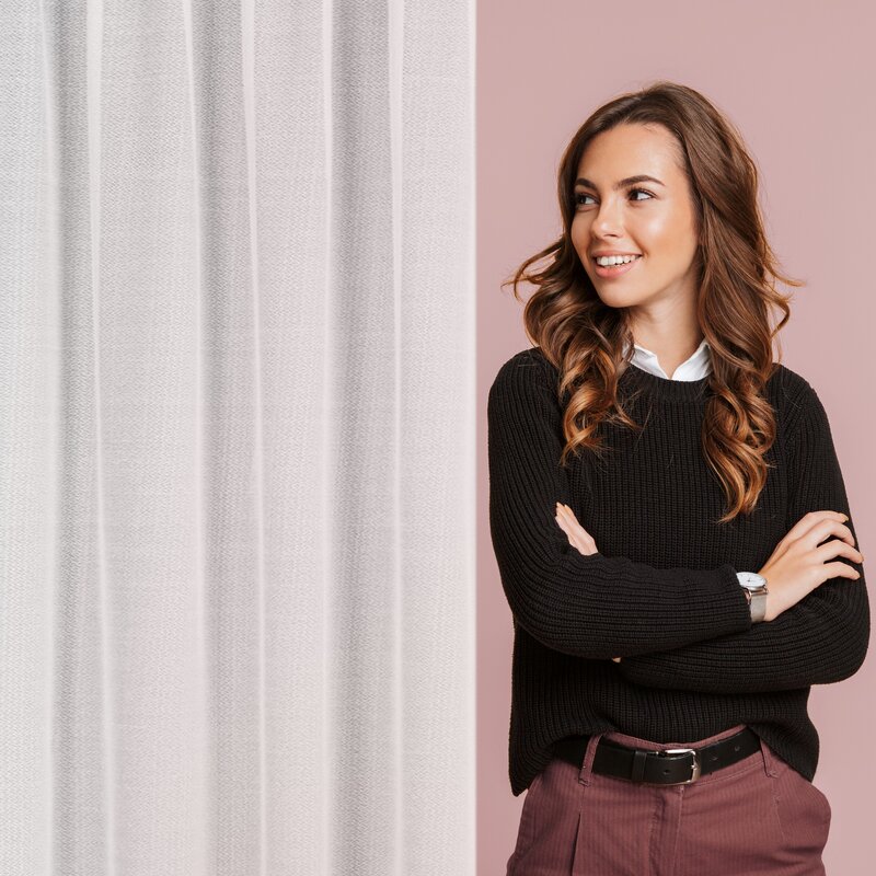 Firana gotowa na taśmie Vanesa biała 140 X 270 CM – lekka struktura siatki