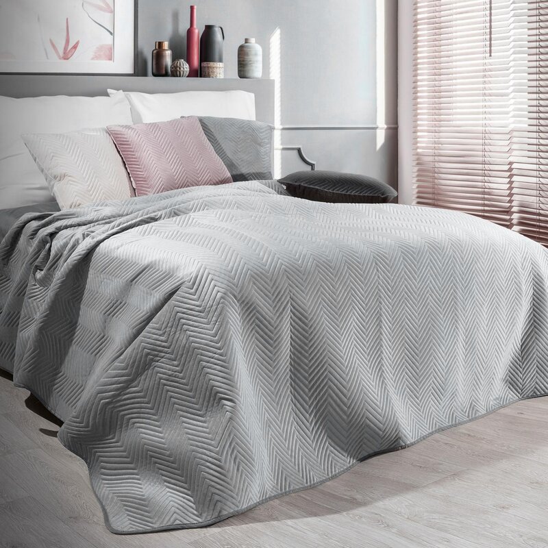 Narzuta Velvet Sofia srebrna 170 x 210 cm – dodaje blasku sypialni