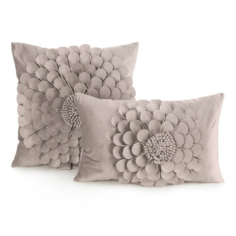 Poszewka welwetowa Flores 2 beżowa 45 X 45 CM – z efektem 3D