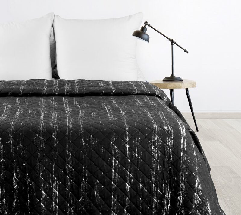 Narzuta D91 Blink 1 czarna 220 x 240 cm – stylowa dekoracja łóżka