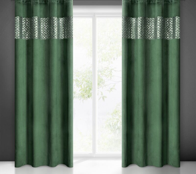 Zasłona gotowa Margot ciemnozielona 140 x 250 cm – zaciemnia pomieszczenie