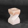 Świecznik ceramiczny Ruben kremowy 8 x 8 x 12 cm – tworzy przytulną atmosferę