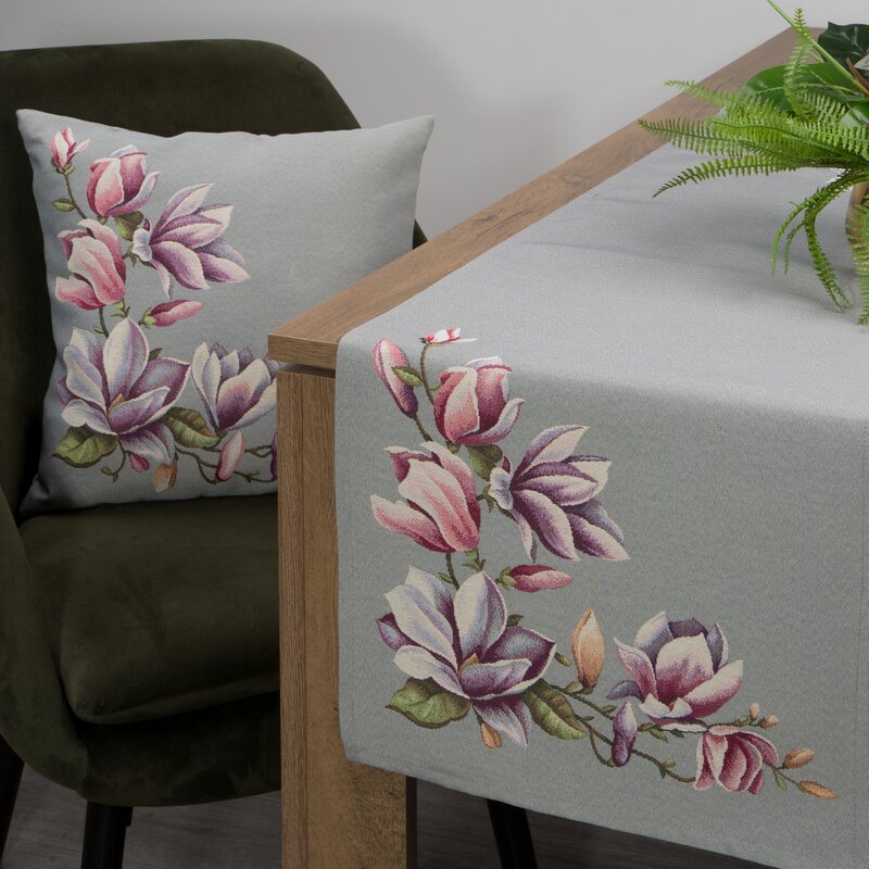 Obrus gobelinowy z magnoliami popielaty 45x140 cm – ozdoba stołu