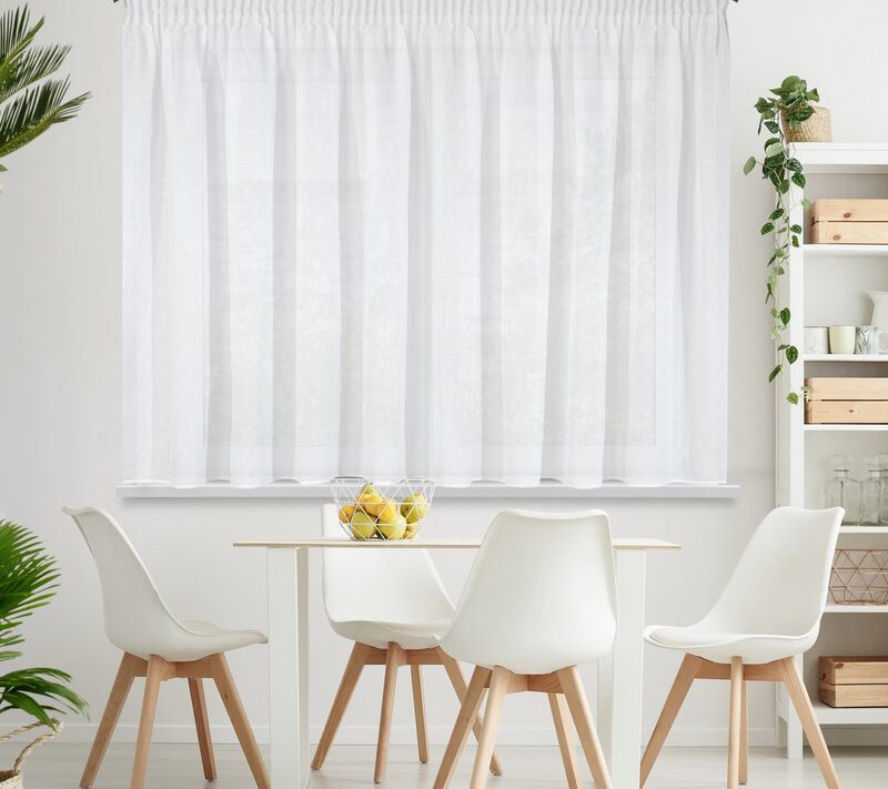 Firana gotowa Viola biała 400 x 145 cm – subtelnie filtruje światło