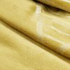 Koc flano miodowy 150 x 200 cm – wprowadza ciepło