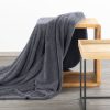 Koc flano LORI turkusowy 170 x 210 cm – subtelnie otula komfortem