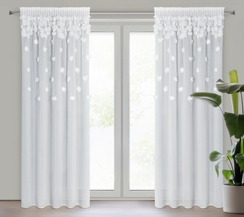 Firana gotowa Diana 3 biała 140 X 270 cm – z romantycznymi różami