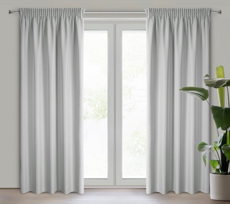 Zasłona gotowa Rita srebrna 140 X 270 CM – łatwa w montażu