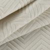 Narzuta LEN 3 kremowa 220 X 240 CM – przytulna sypialnia