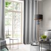 Zasłona gotowa srebrna 140 x 250 cm – wprowadza blask