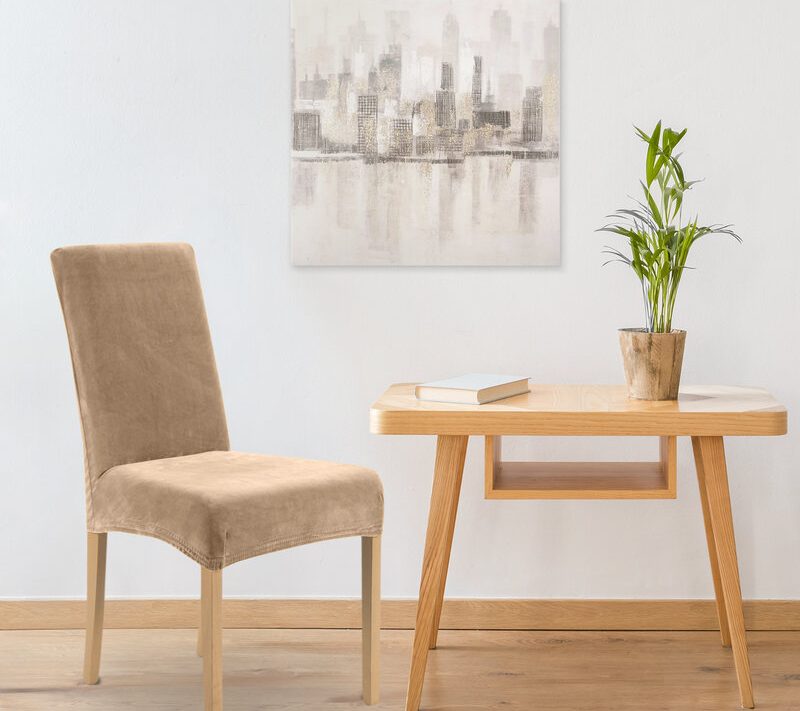 Pokrowiec na krzesło ciemnobeżowy 35x55x30 – ochrona przed plamami