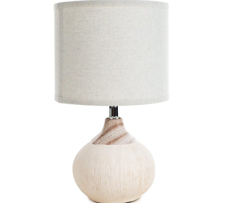 Lampa stołowa kremowa O 18 x 32 cm – tworzy przytulną atmosferę