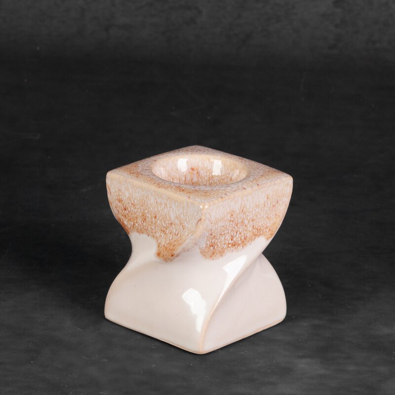 Świecznik ceramiczny Ruben kremowy 7 x 7 x 8 cm – doda ciepła wnętrzu