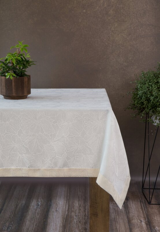 Obrus Lilian kremowy 145 X 400 cm – idealny na przyjęcia