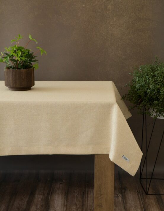 Obrus Stella 1 złoty 140 X 220 CM – dodaje wnętrzu blasku