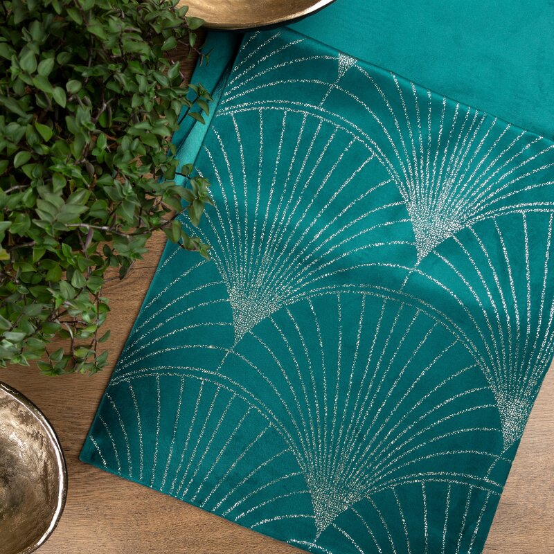 Obrus welwetowy ciemnoturkusowy 35 x 220 cm – dodaje blasku wnętrzu