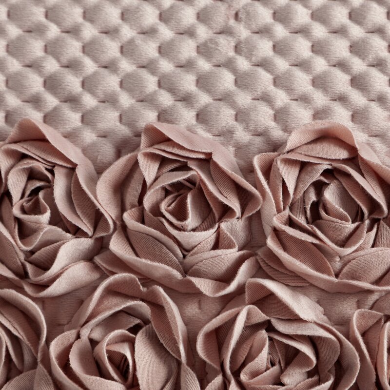 Narzuta welwetowa Roses pudrowa 170 X 210 cm – miękka z aplikacją róż