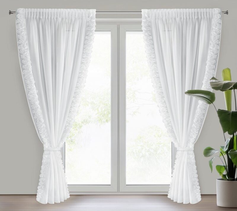 Zasłona gotowa Roses 12 biała 140 X 270 CM – lekka i zwiewna