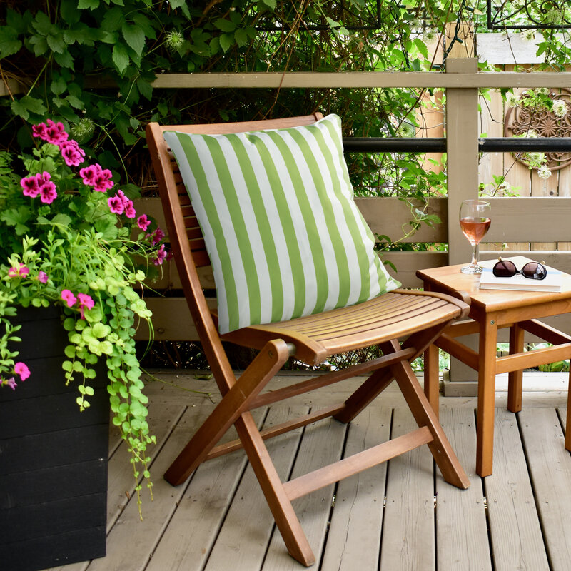 Poszewka dekoracyjna Garden6 jasnozielona 45 X 45 cm – wprowadza świeżość