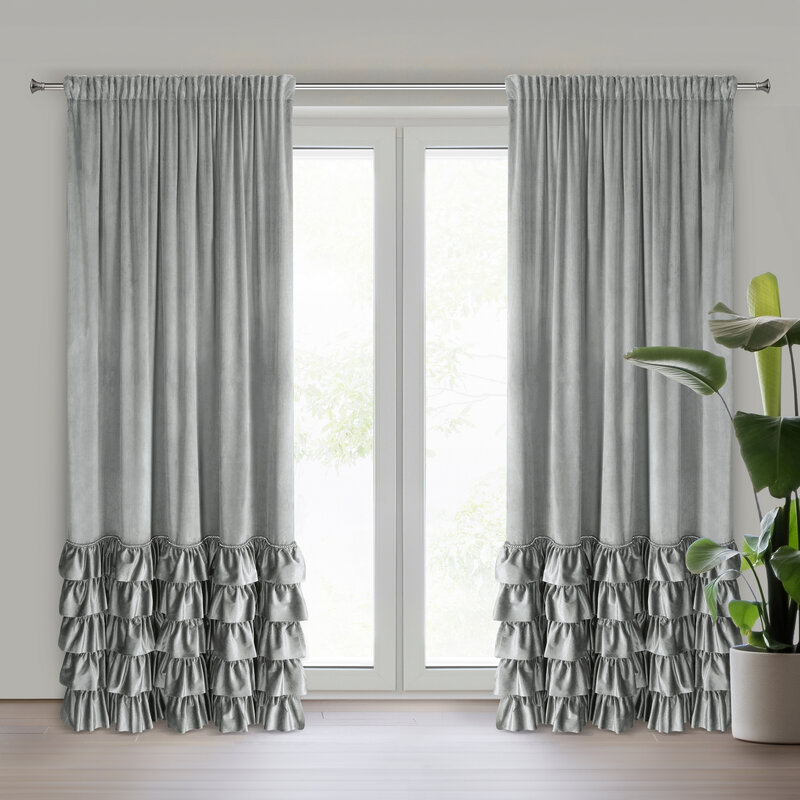 Zasłona gotowa Carli srebrna 140 x 270 cm – delikatne zaciemnienie