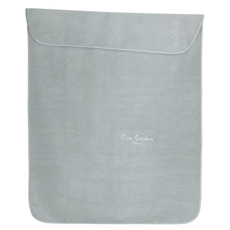 Koc Pierre Cardin srebrny 160 x 220 cm – dodaje przytulności