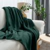Koc flano ciemnozielony 170 x 210 cm – ciepły i przytulny